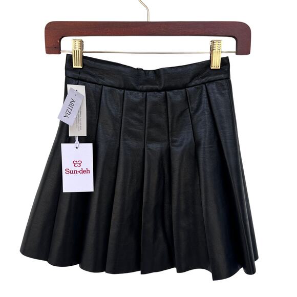 Sunday Best Dresses & Skirts - Sunday Best Aritzia Olive Black Faux Leather Pleated Mini Skirt Size 00 NWT